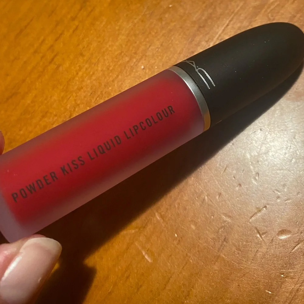 MAC Powder Kiss Liquid Lipcolour MACsmash